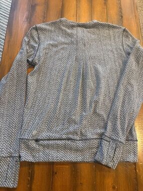 lululemon athletica Heathered Blue Gray Long Sleeve Sweater
